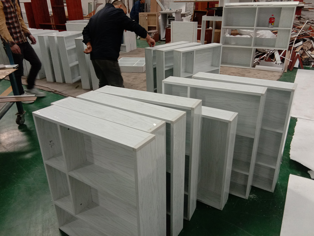 臺灣合作伙伴年底再下150套全鋁衛(wèi)浴柜訂單