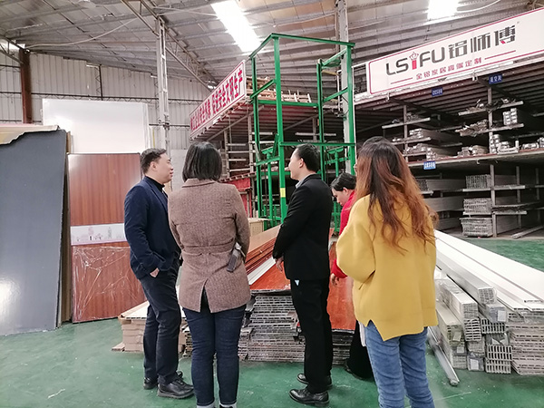 熱烈歡迎大瀝鎮領導蒞臨鋁師傅參觀、指導工作